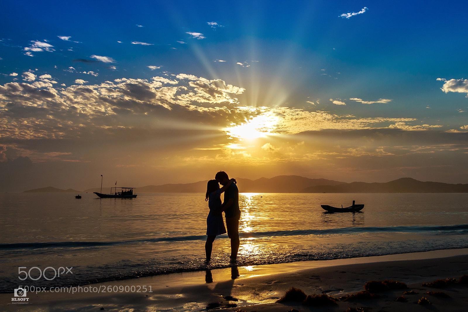 Canon EOS 700D (EOS Rebel T5i / EOS Kiss X7i) sample photo. Hong van beach photography