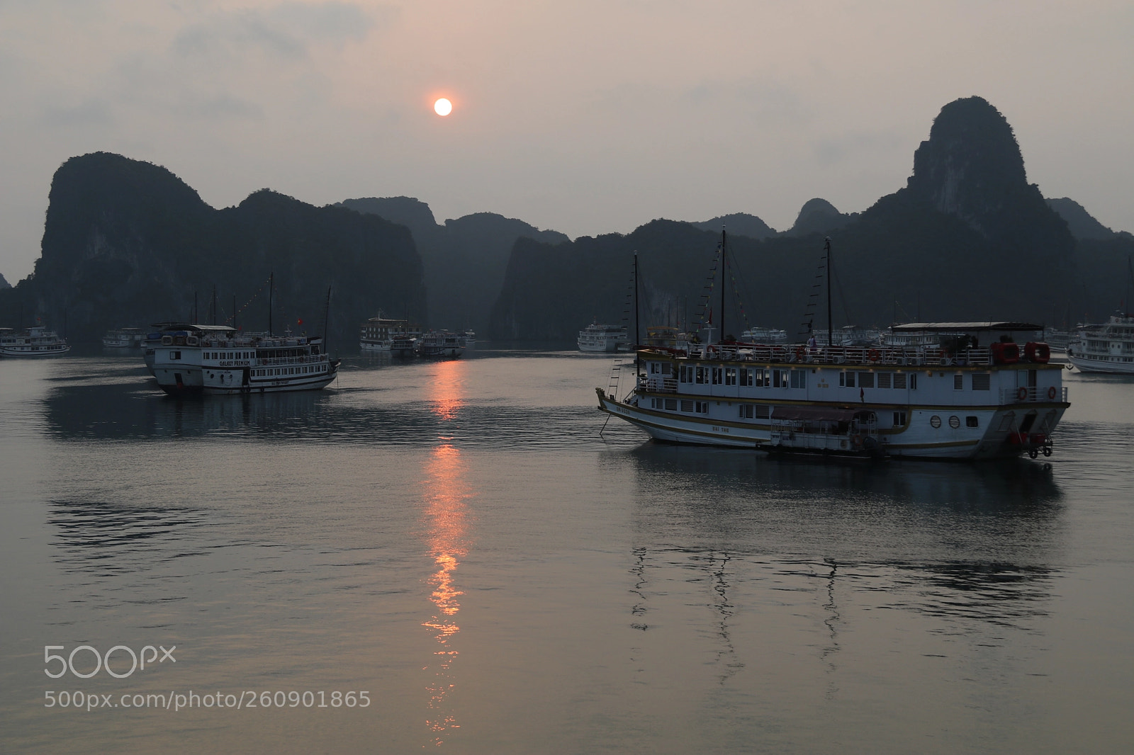 Canon EOS 80D sample photo. Ha-long-bay-2018zv.jpg photography