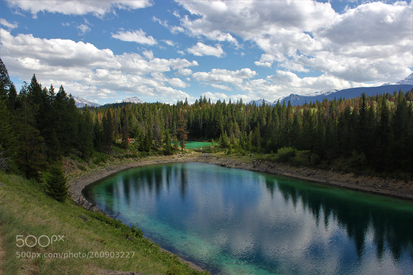 Canon EOS 550D (EOS Rebel T2i / EOS Kiss X4) sample photo. Colorful lakes photography