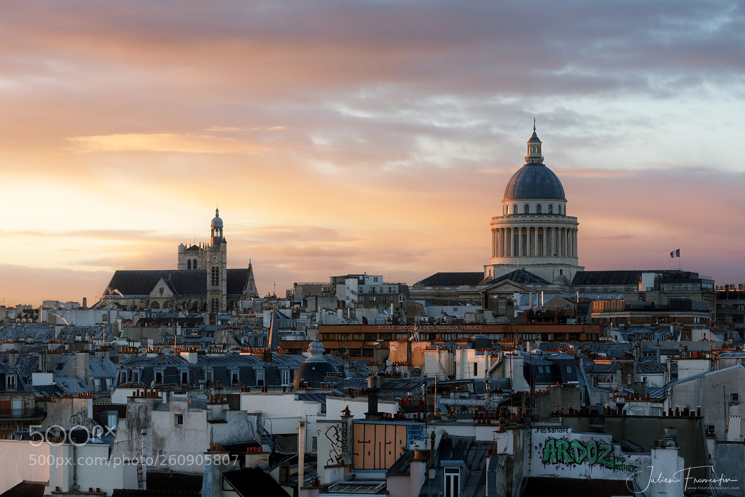 Canon EOS 5D Mark IV sample photo. Glise saint- tienne-du-mont panth photography