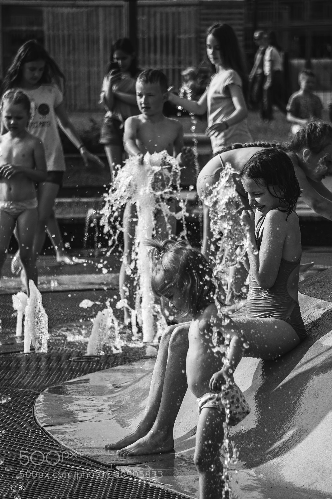 Sony a6000 sample photo. In a fountain photography