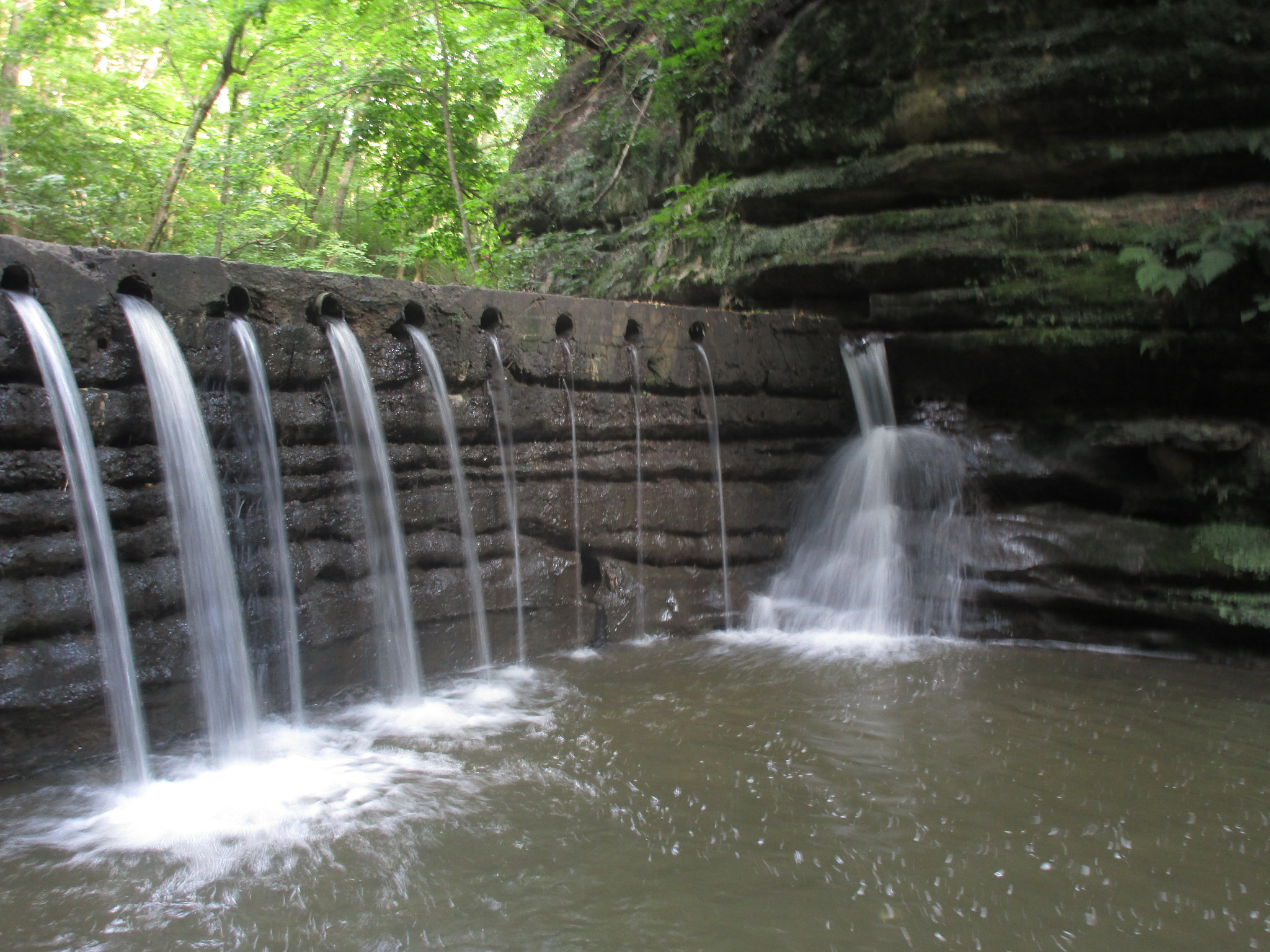 Canon PowerShot ELPH 170 IS (IXUS 170 / IXY 170) sample photo. Img photography