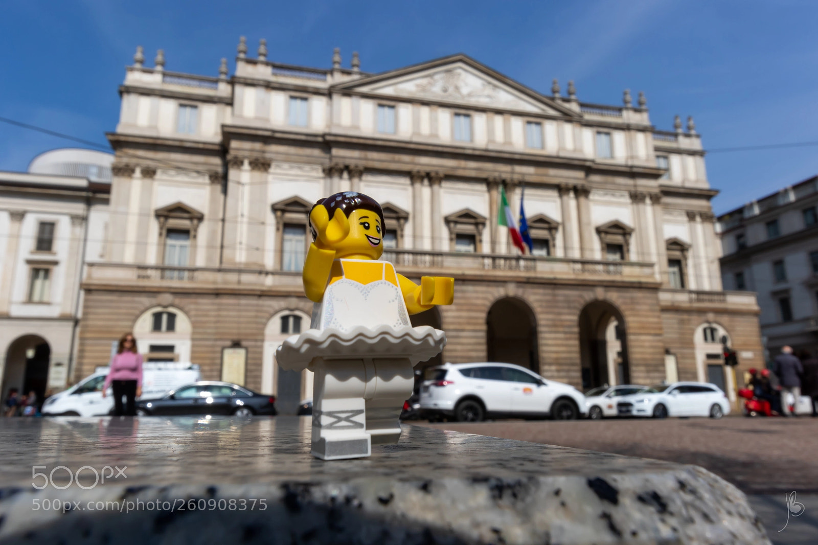 Canon EOS 7D Mark II sample photo. Teatro alla scala photography