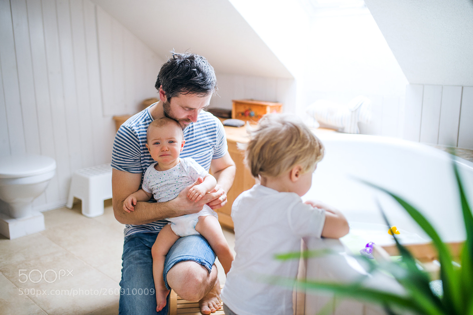 Nikon D4S sample photo. Father with two toddlers photography