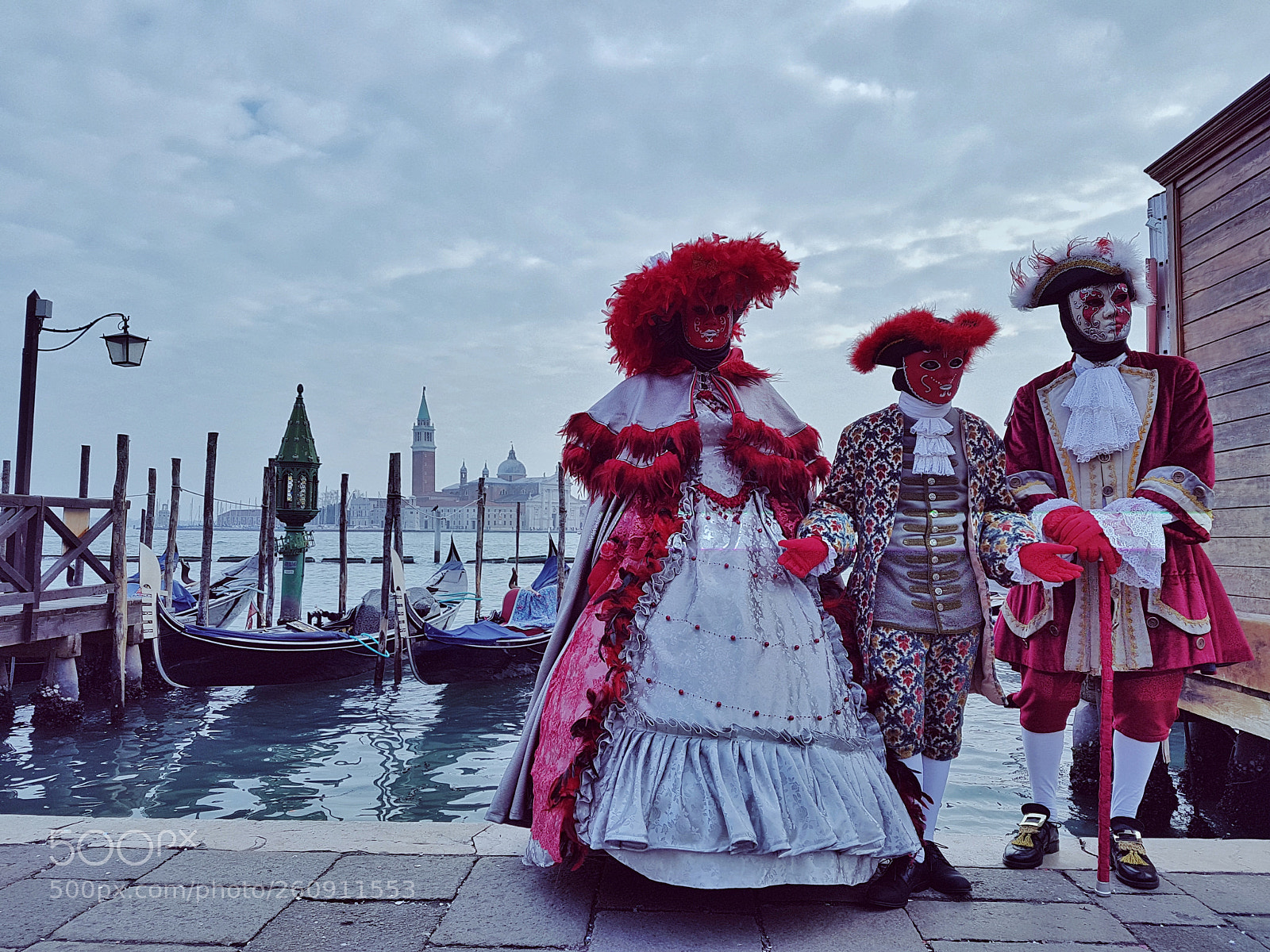 Samsung Galaxy S7 sample photo. Venice mask family photography