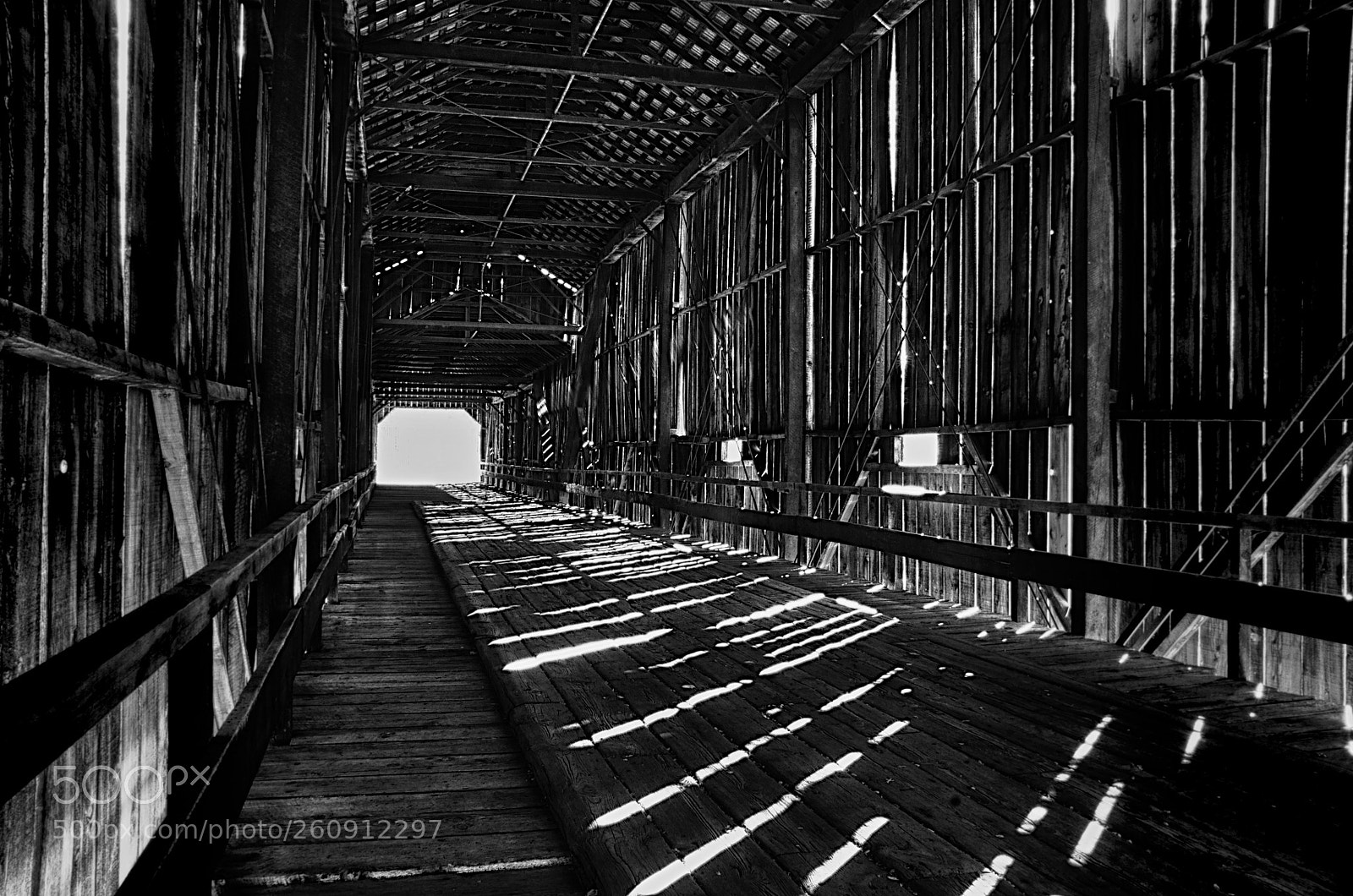 Nikon D300 sample photo. Honey run covered bridge photography