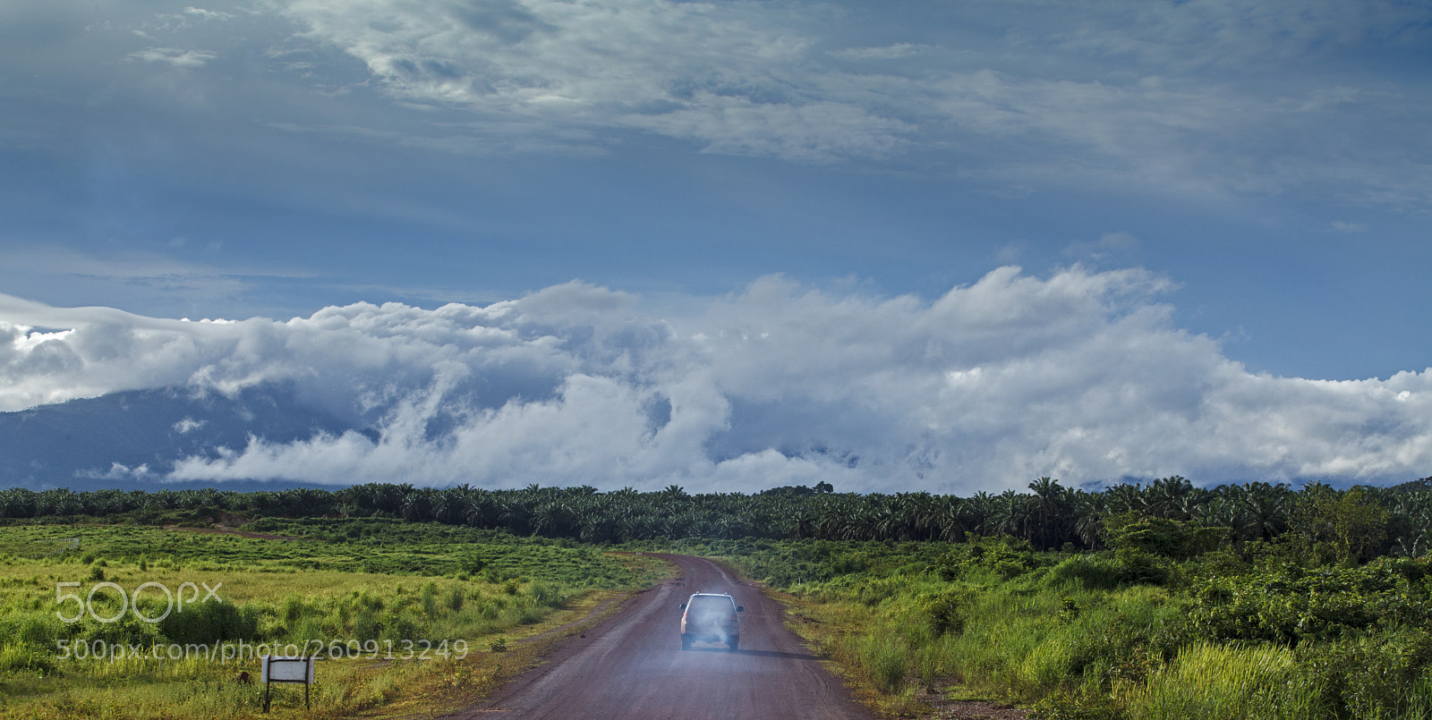 Canon EOS 5D Mark II sample photo. On the road photography