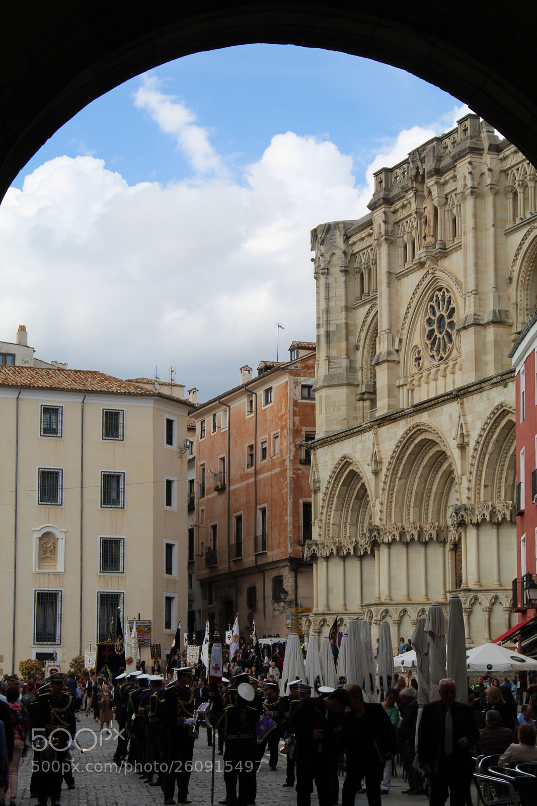 Canon EOS 1300D (EOS Rebel T6 / EOS Kiss X80) sample photo. Plaza mayor(cuenca) photography