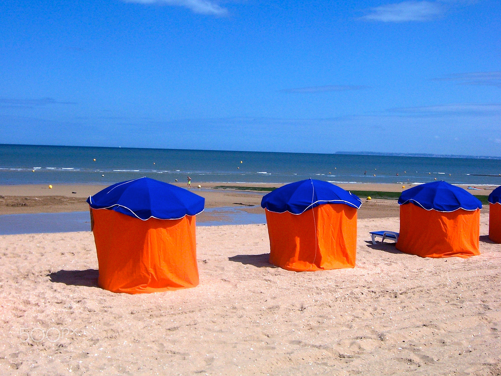 Kodak DX7440 ZOOM DIGITAL CAMERA sample photo. Beach shack - trouville sur mer photography