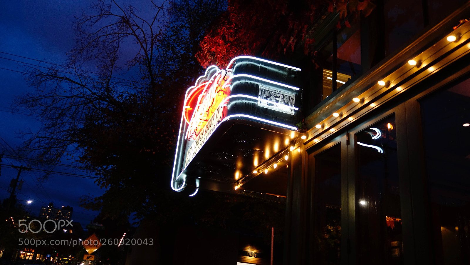 Sony Cyber-shot DSC-RX100 II sample photo. Movie theater lights portland photography