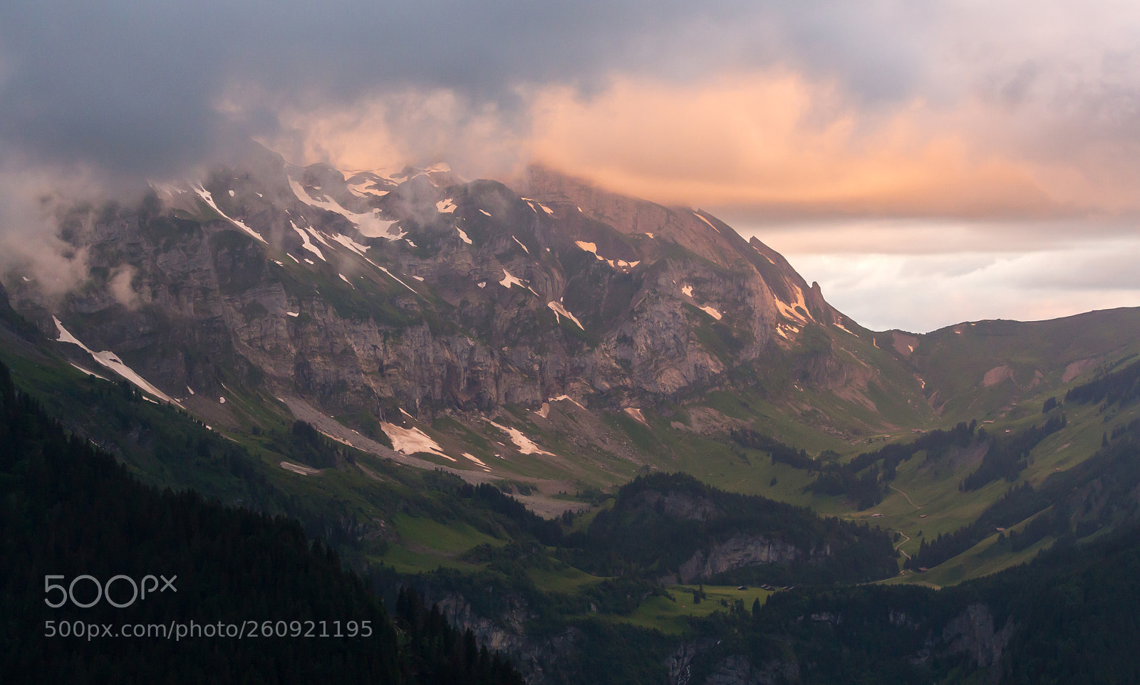 Canon EOS 700D (EOS Rebel T5i / EOS Kiss X7i) sample photo. Champery photography