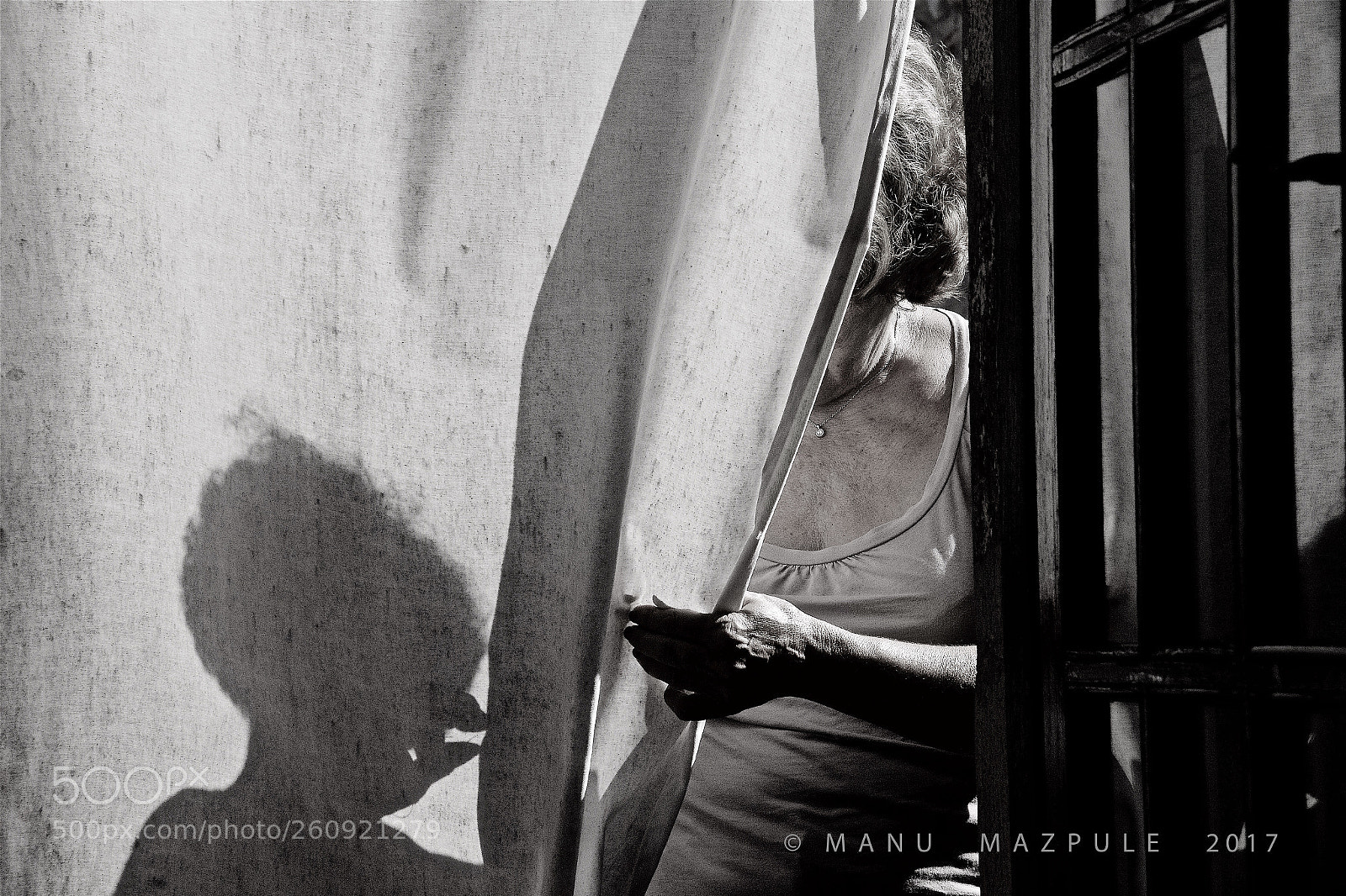 Canon EOS 70D sample photo. 133. people in girona. catalunya... photography