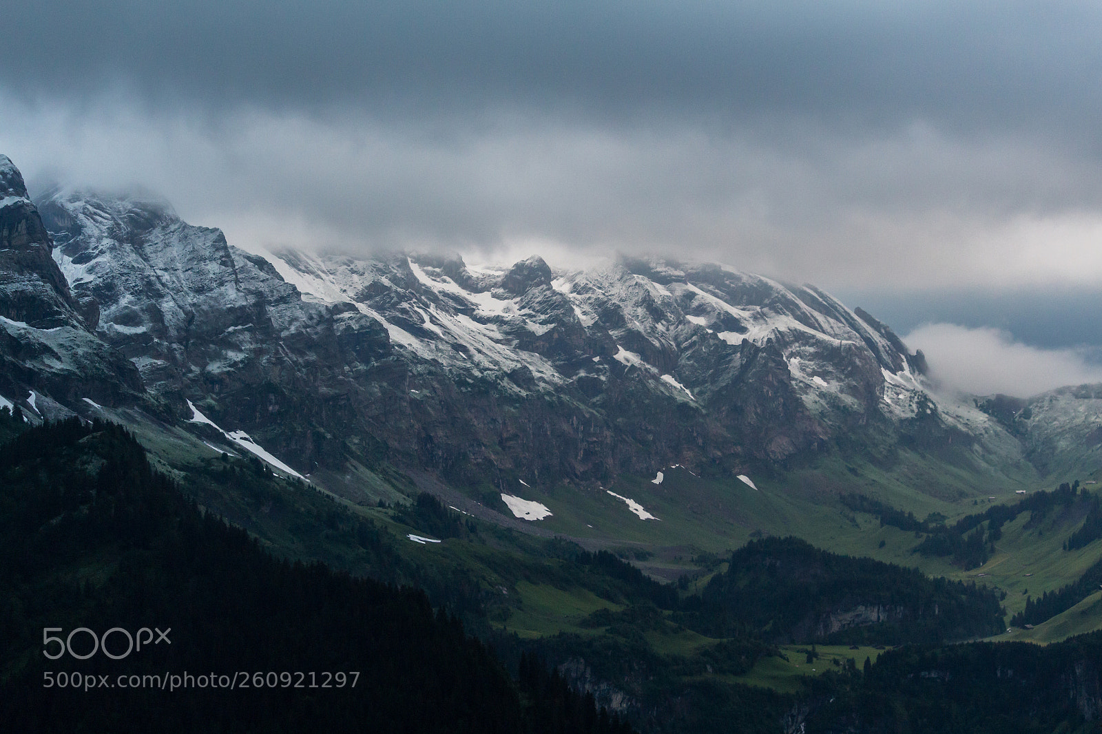 Canon EOS 700D (EOS Rebel T5i / EOS Kiss X7i) sample photo. Champery photography