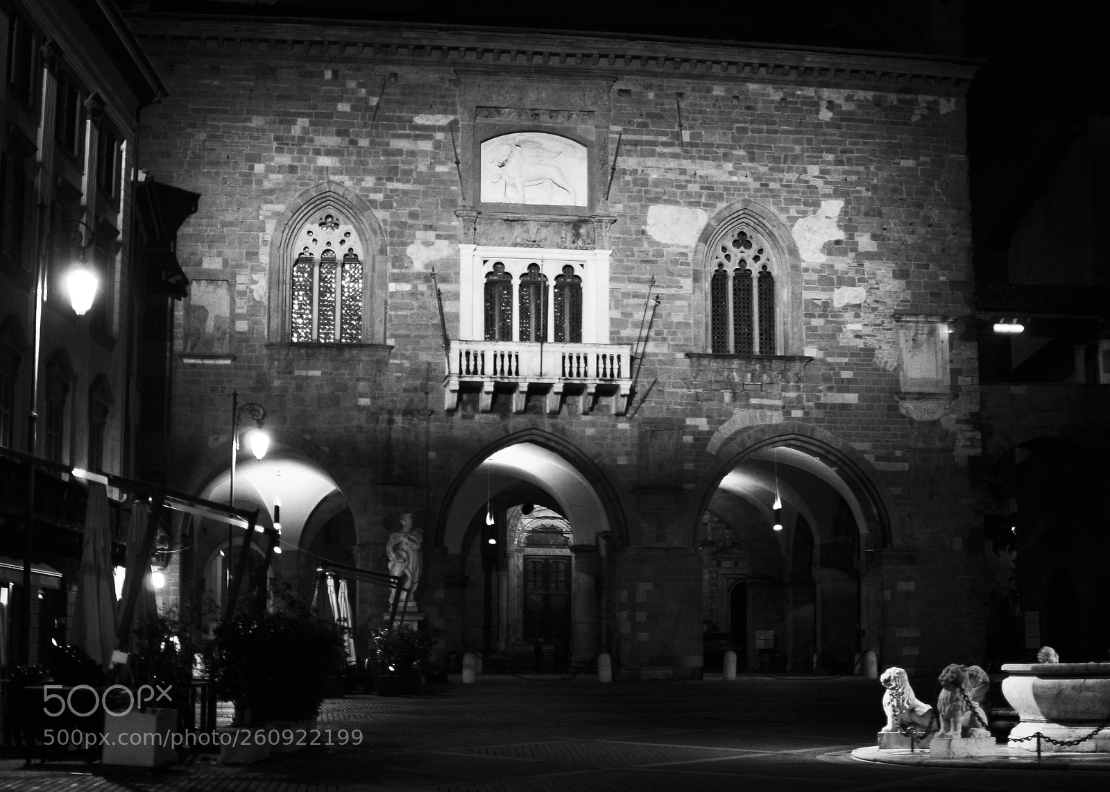 Nikon D90 sample photo. Night square photography