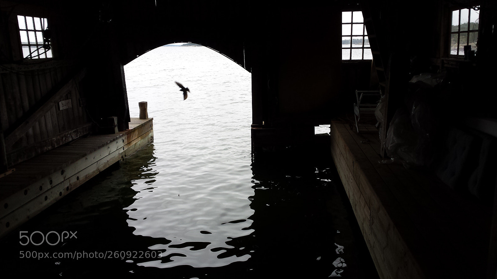 Samsung Galaxy S4 sample photo. Reflections in a boat photography