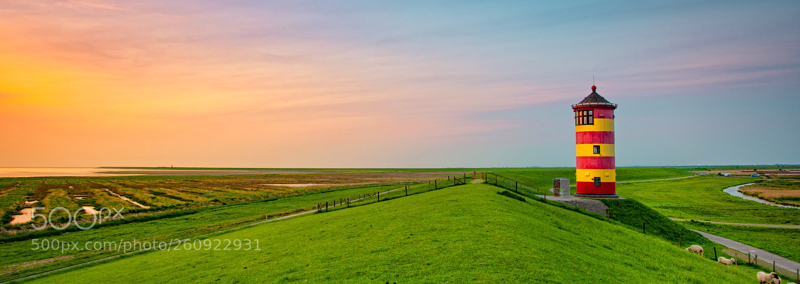 Nikon D810 sample photo. A beautiful lighthouse on photography