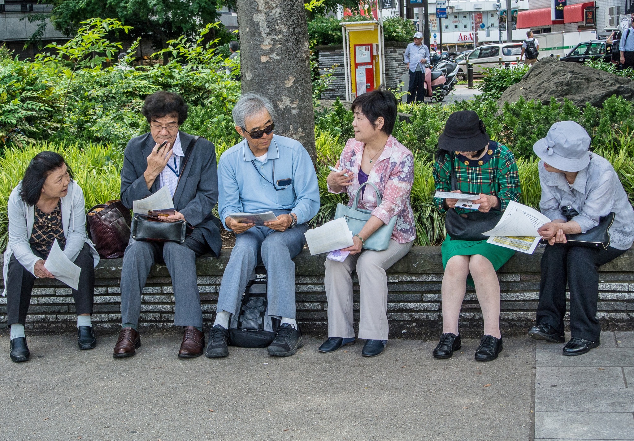 Nikon 1 V1 sample photo. What are you meeting? photography