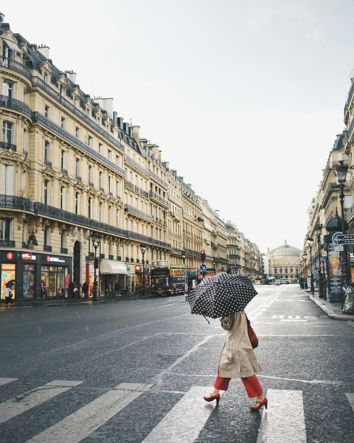 Fujifilm X-E2 sample photo. Rainy paris photography