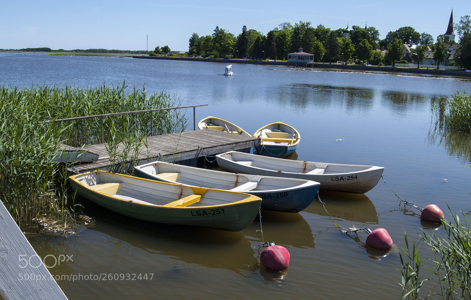 Olympus E-420 (EVOLT E-420) sample photo. Boats photography