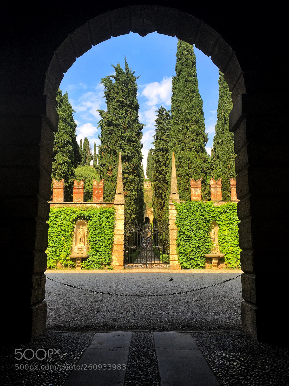 Apple iPhone SE sample photo. The giusti palace and photography