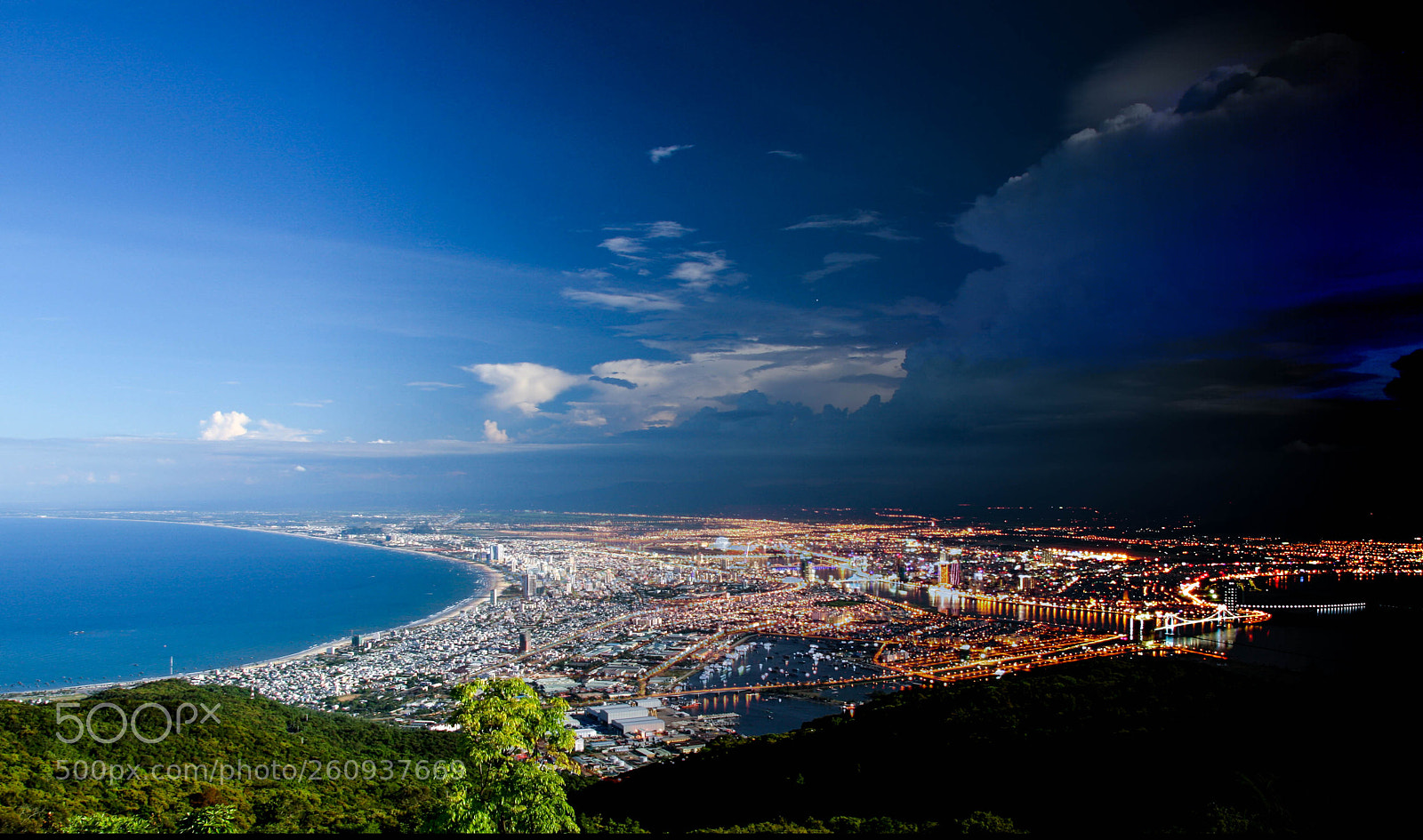 Canon EOS 40D sample photo. Day and night. photography