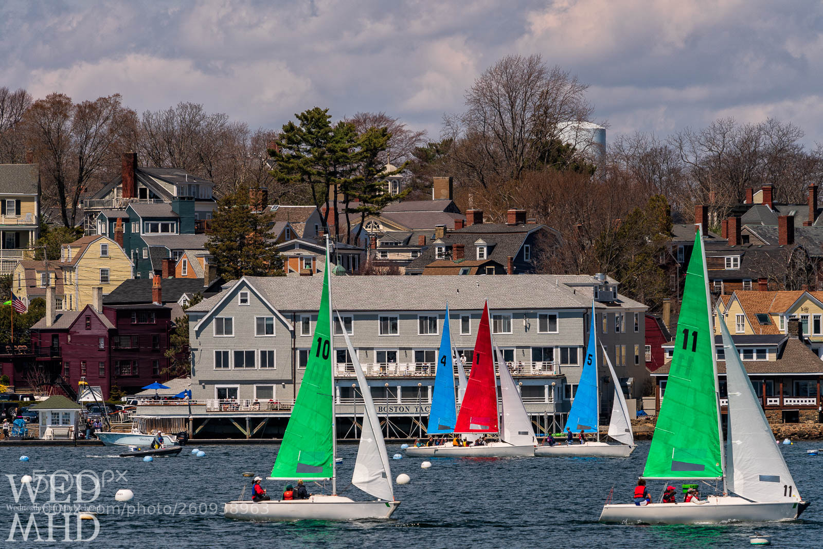 Sony a7R III sample photo. Racing in front of photography