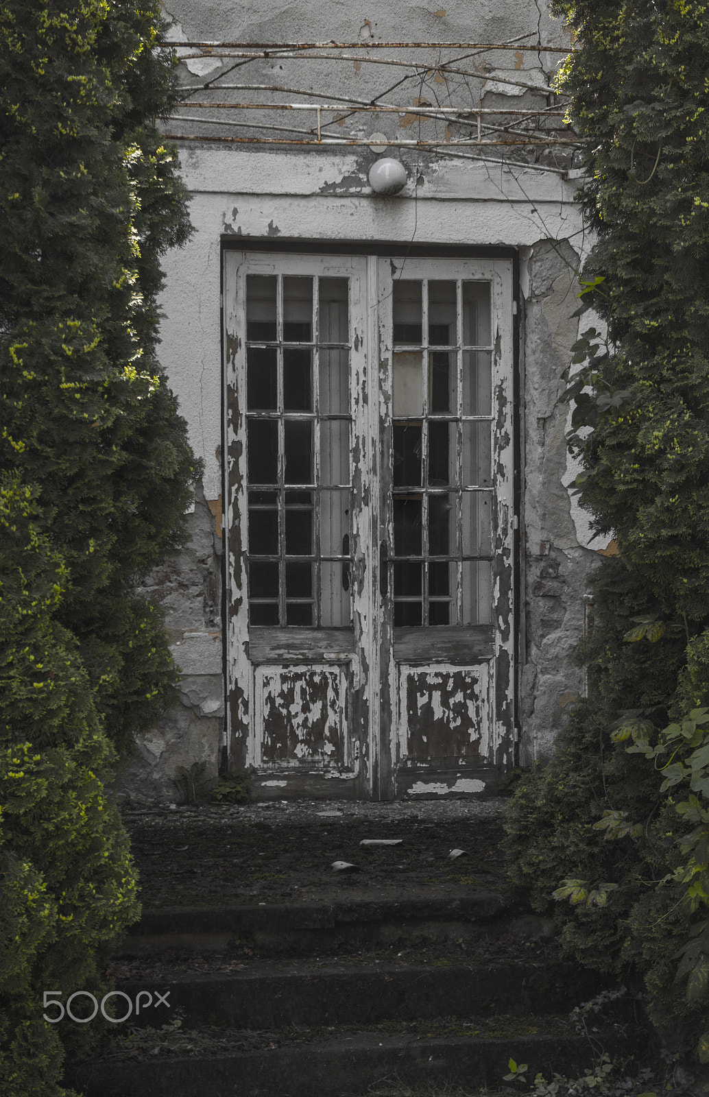 Sony Alpha a5000 (ILCE 5000) sample photo. The door of history photography