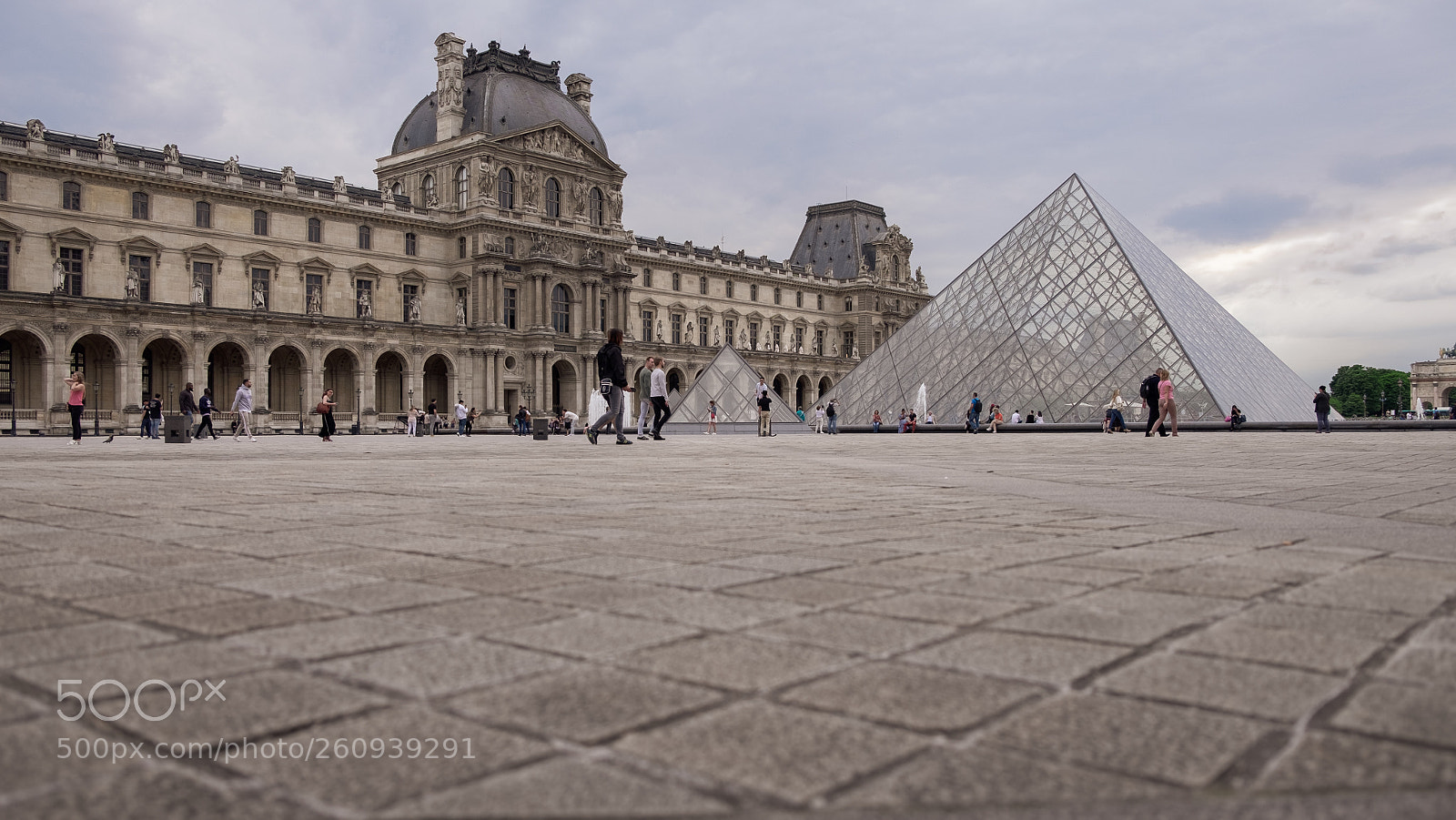 Fujifilm X-T1 sample photo. Louvre museum photography