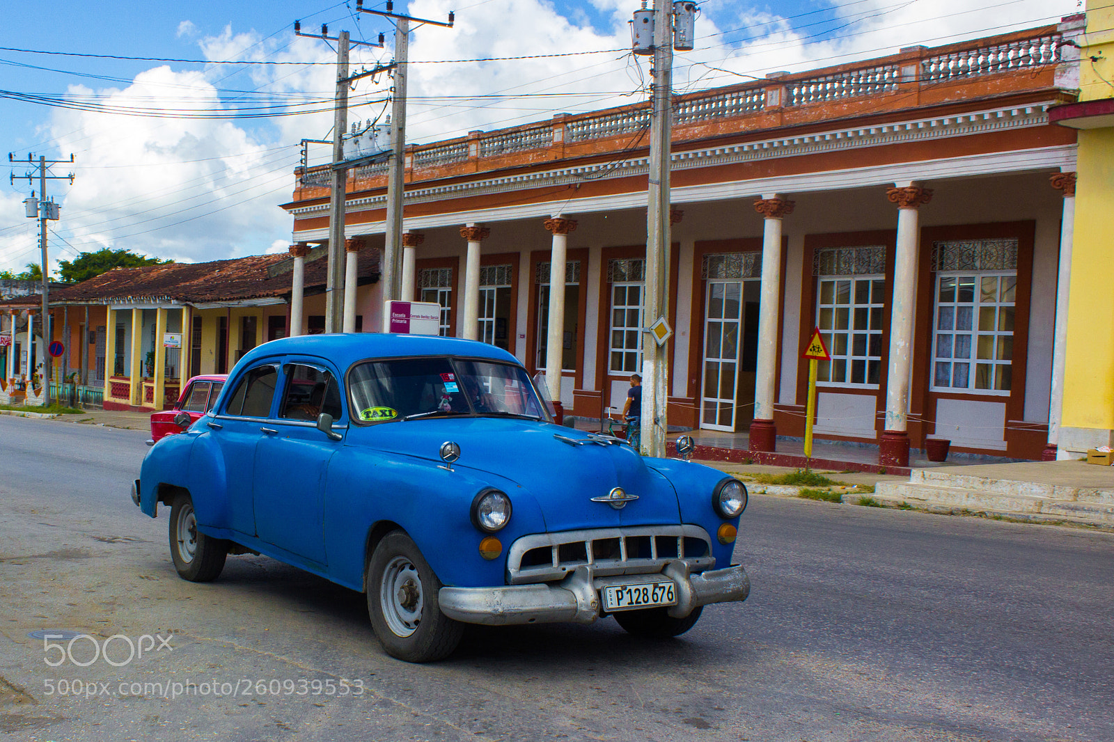 Canon EOS 600D (Rebel EOS T3i / EOS Kiss X5) sample photo. Old cuban car in photography
