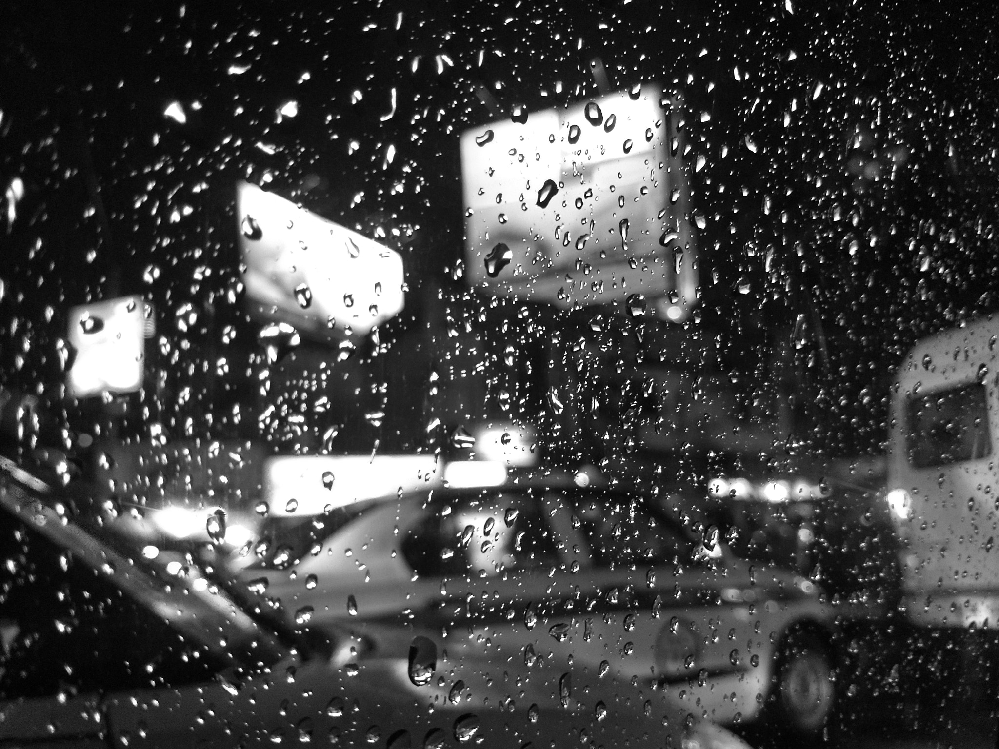 Motorola Moto G (5) Plus sample photo. Raindrops photography