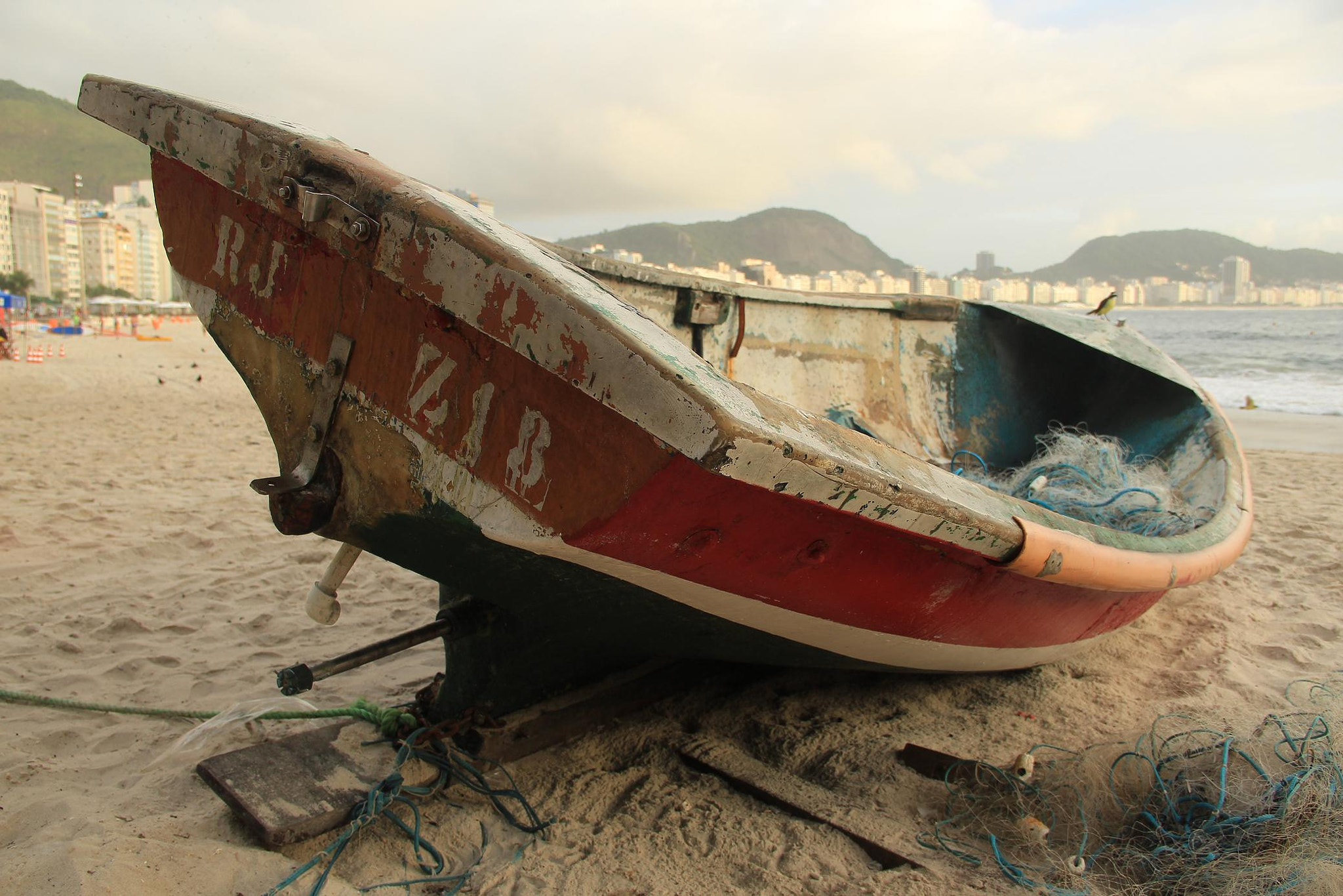 Canon EOS 1200D (EOS Rebel T5 / EOS Kiss X70 / EOS Hi) sample photo. Copacabana rio de janeiro photography