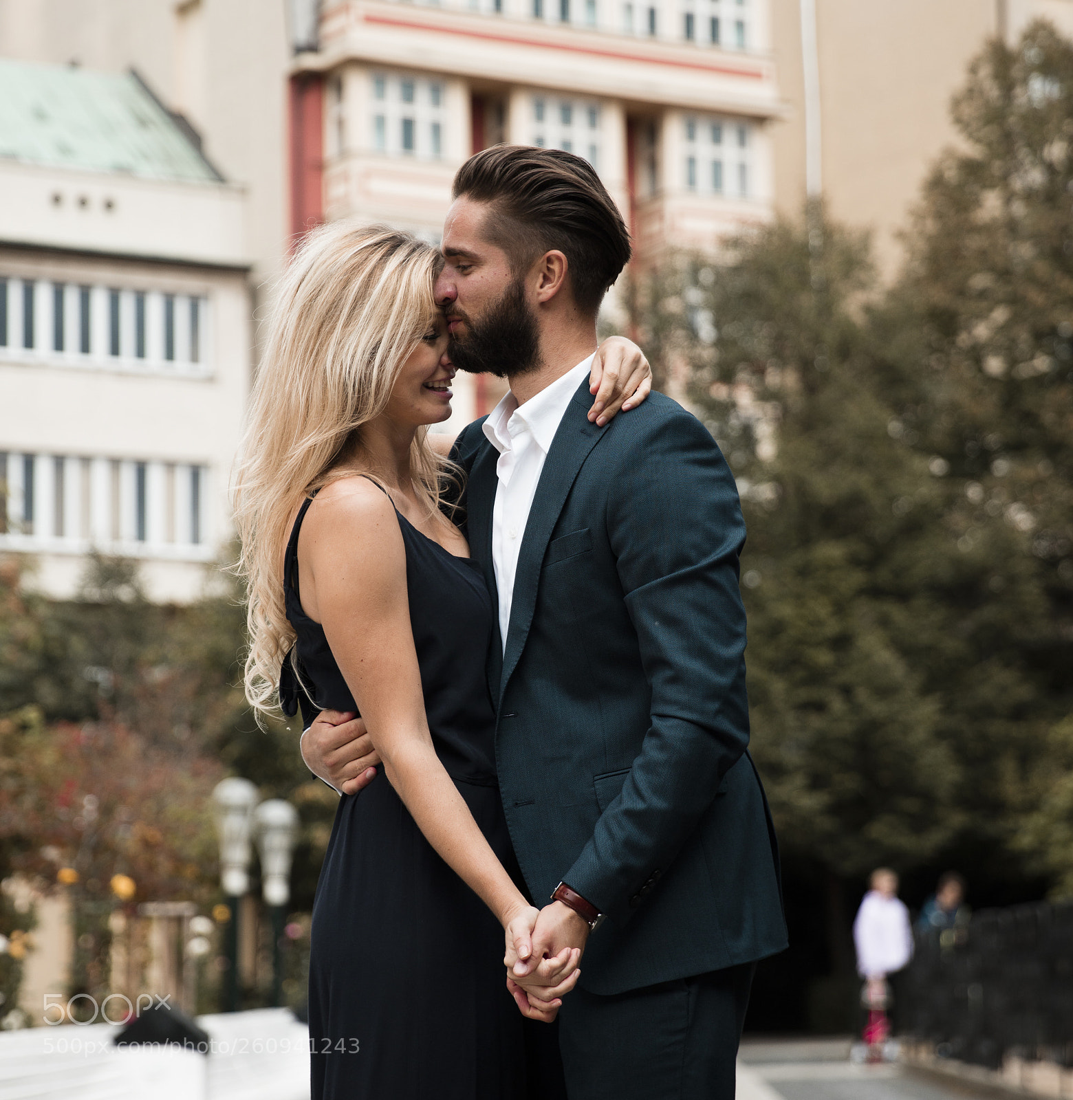 Canon EOS 5DS R sample photo. Couple in prague photography