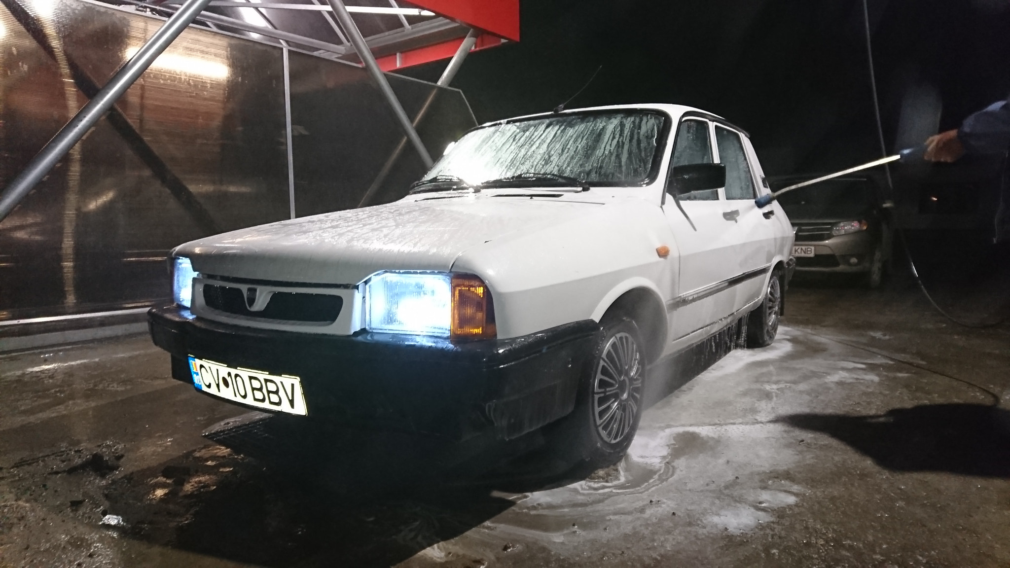 Sony Xperia XZ sample photo. Dacia 1310 night photography
