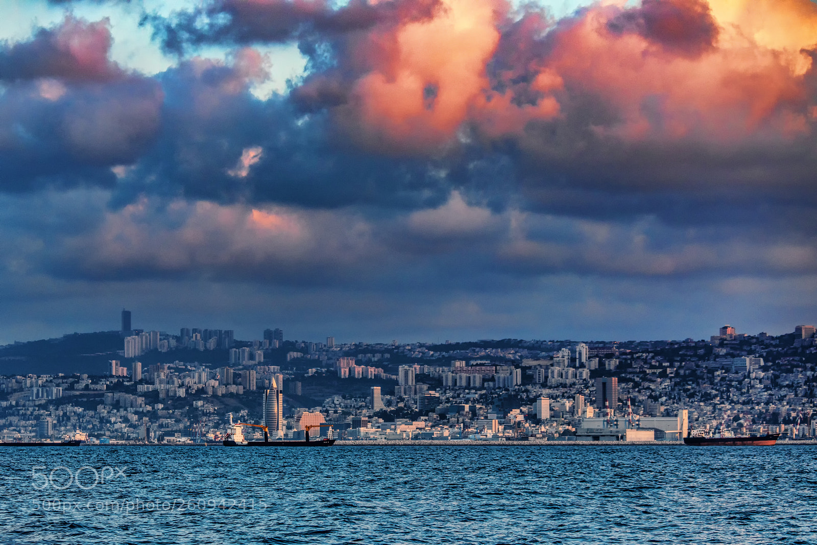 Canon EOS 5D Mark IV sample photo. Haifa from the sea photography