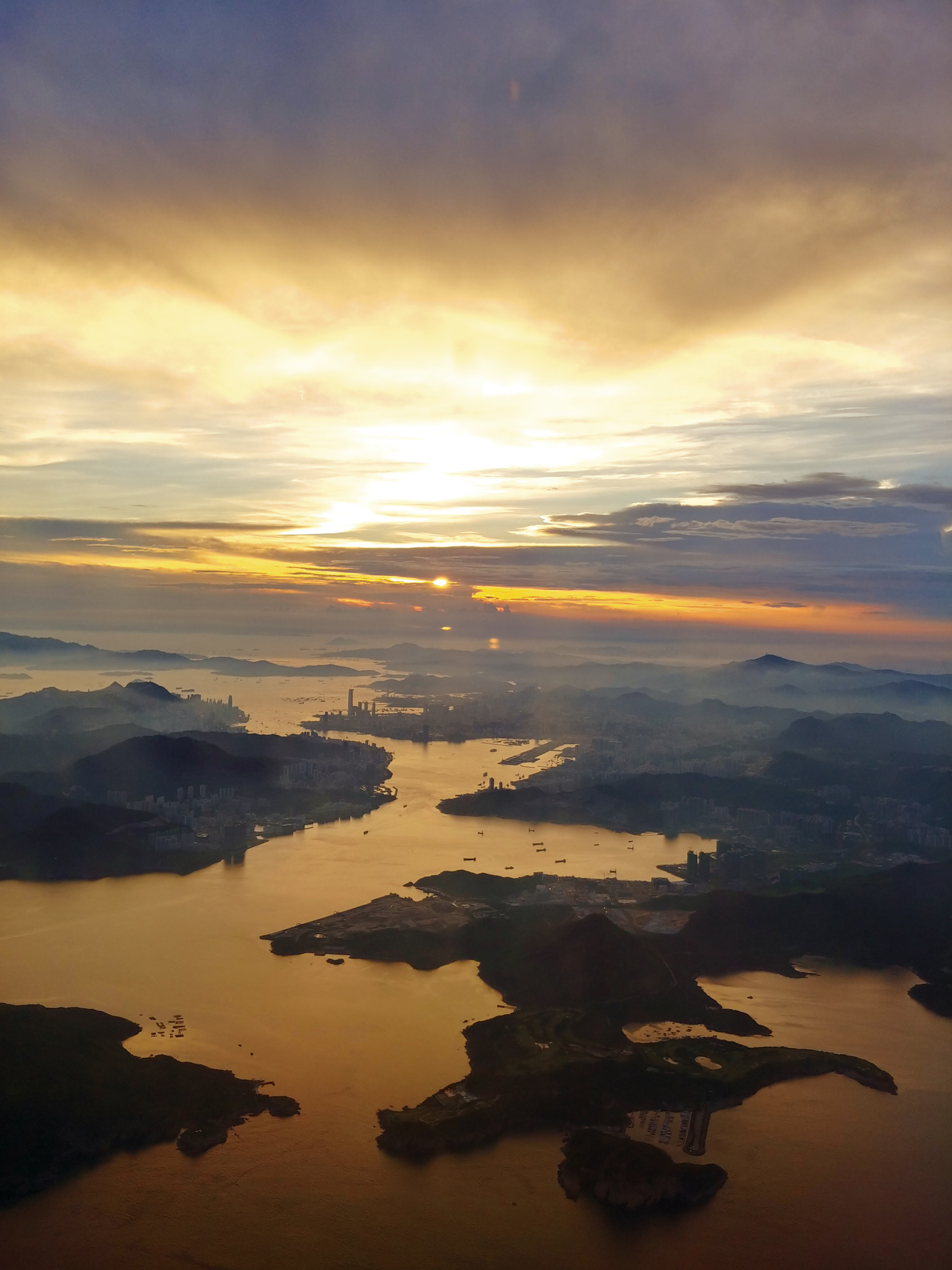 LG V30 sample photo. Misty sunset over hong kong photography