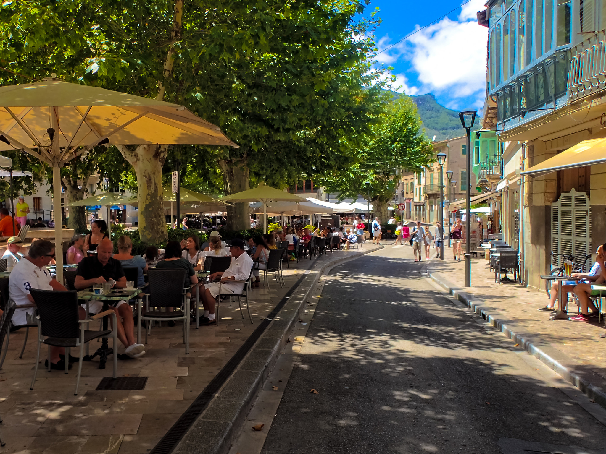 Olympus TG-4 sample photo. Soller, mallorca photography