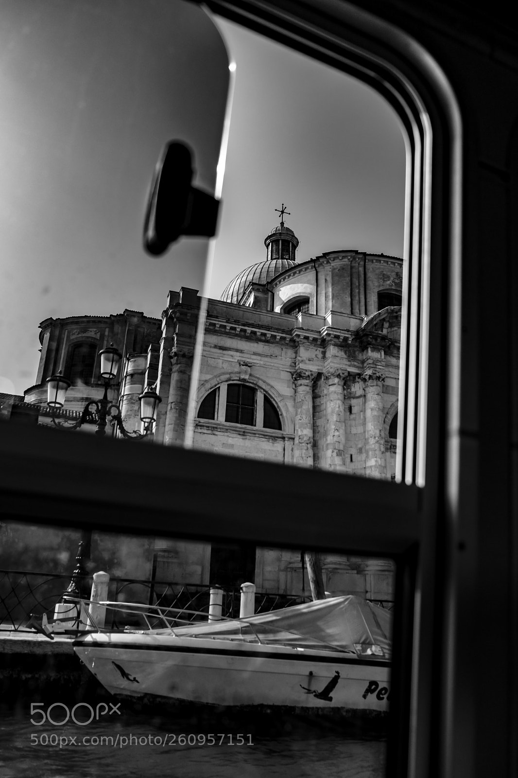 Fujifilm X-Pro2 sample photo. Scene from the vaporetto photography