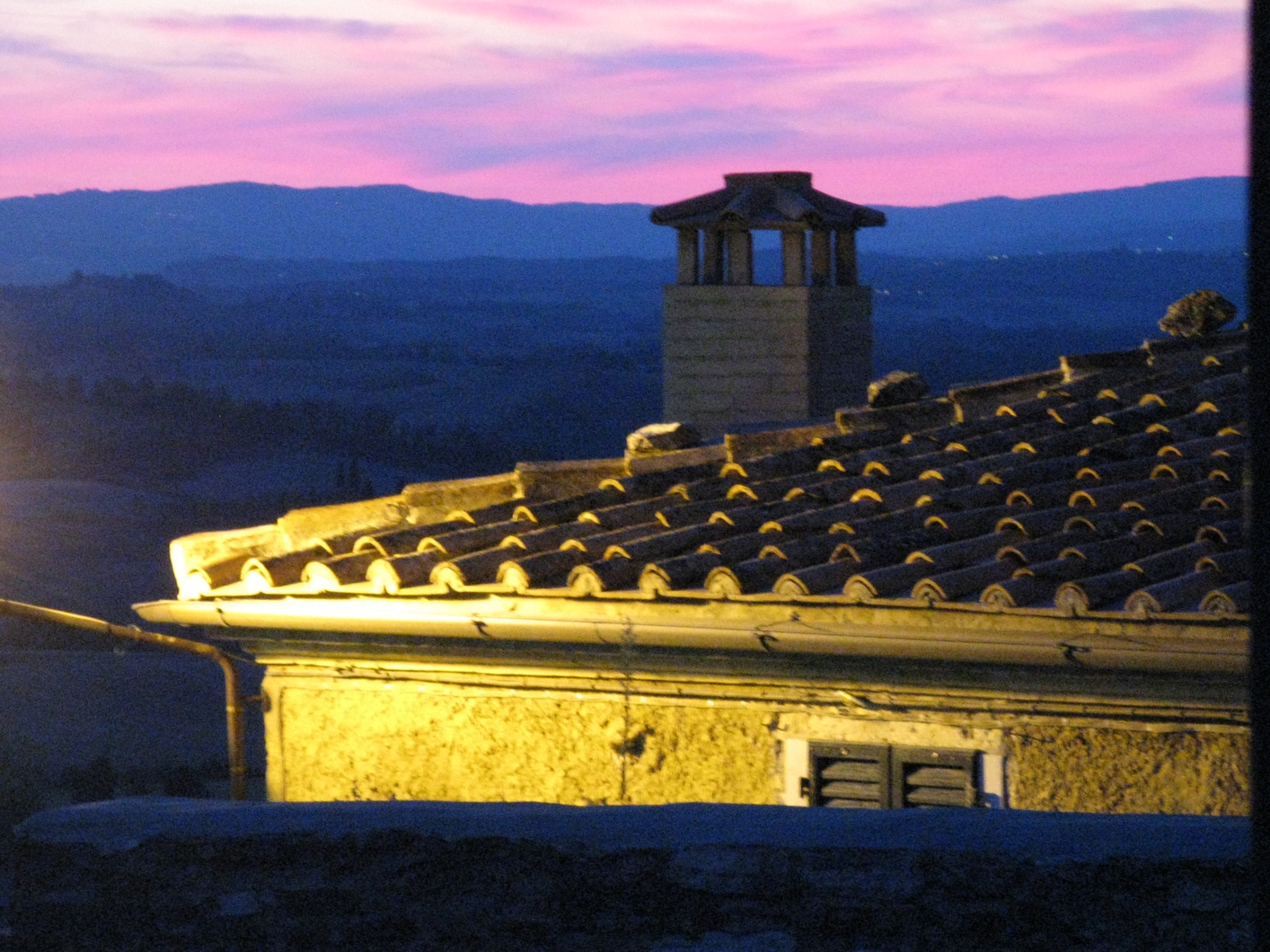 Canon POWERSHOT A720 IS sample photo. Pink sky in tuscany photography
