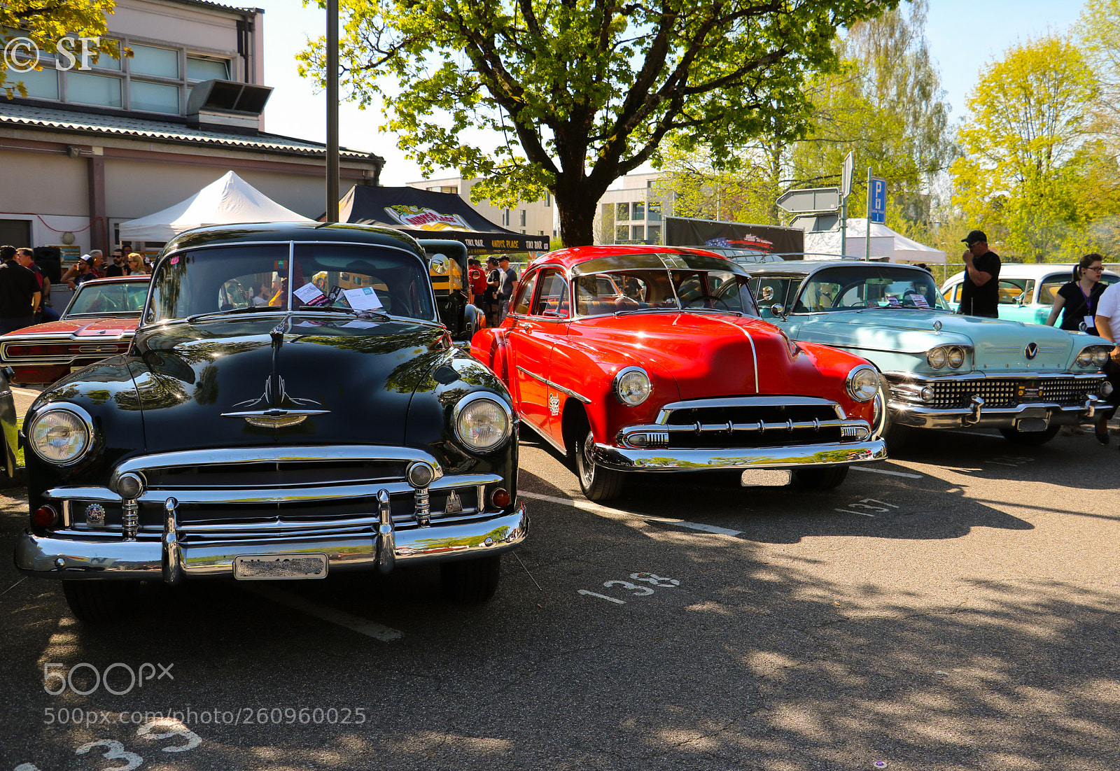 Canon EOS 750D (EOS Rebel T6i / EOS Kiss X8i) sample photo. Classic cars photography