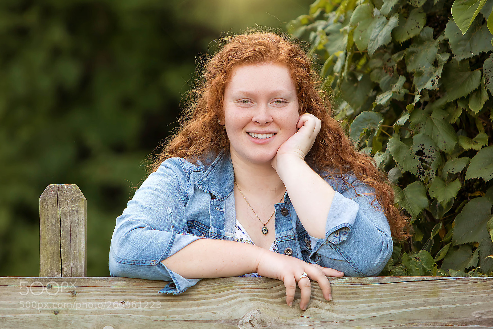 Canon EOS 750D (EOS Rebel T6i / EOS Kiss X8i) sample photo. Red hair don't care photography