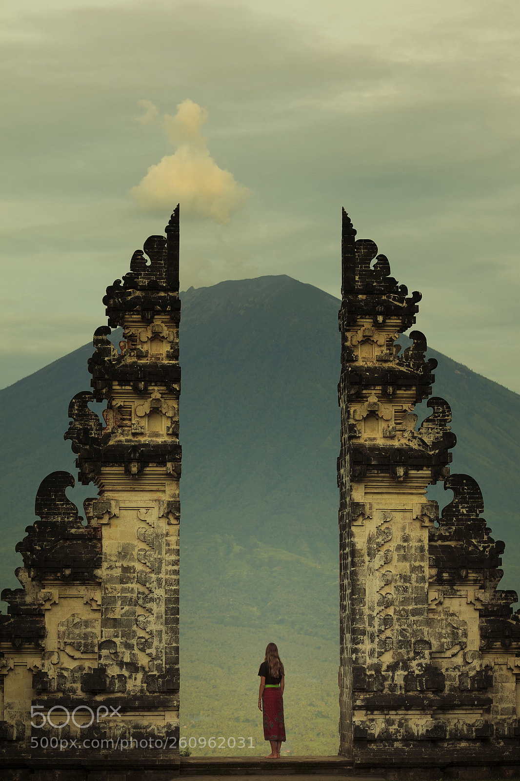 Canon EOS 5D Mark II sample photo. Lempuyang temple photography