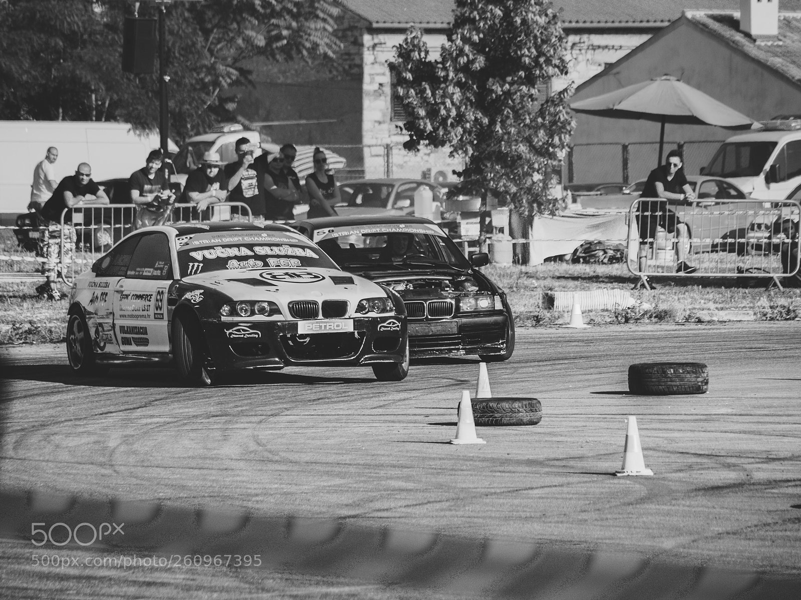 Olympus E-510 (EVOLT E-510) sample photo. Car meeting photography