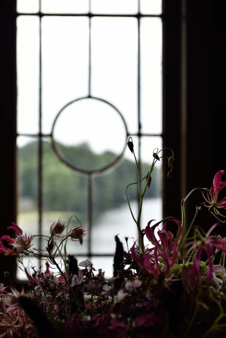 Nikon AF-S Nikkor 24-70mm F2.8G ED sample photo. Queen's window : chenoncesux photography