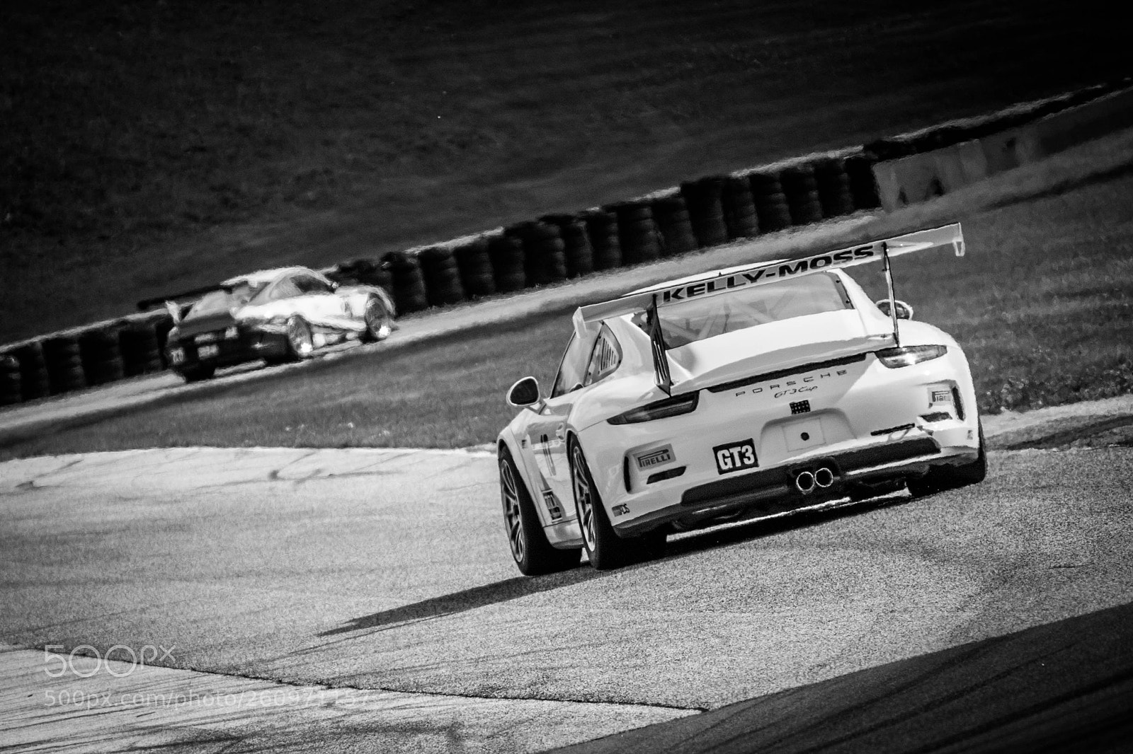 Canon EOS 750D (EOS Rebel T6i / EOS Kiss X8i) sample photo. Porsche curves photography