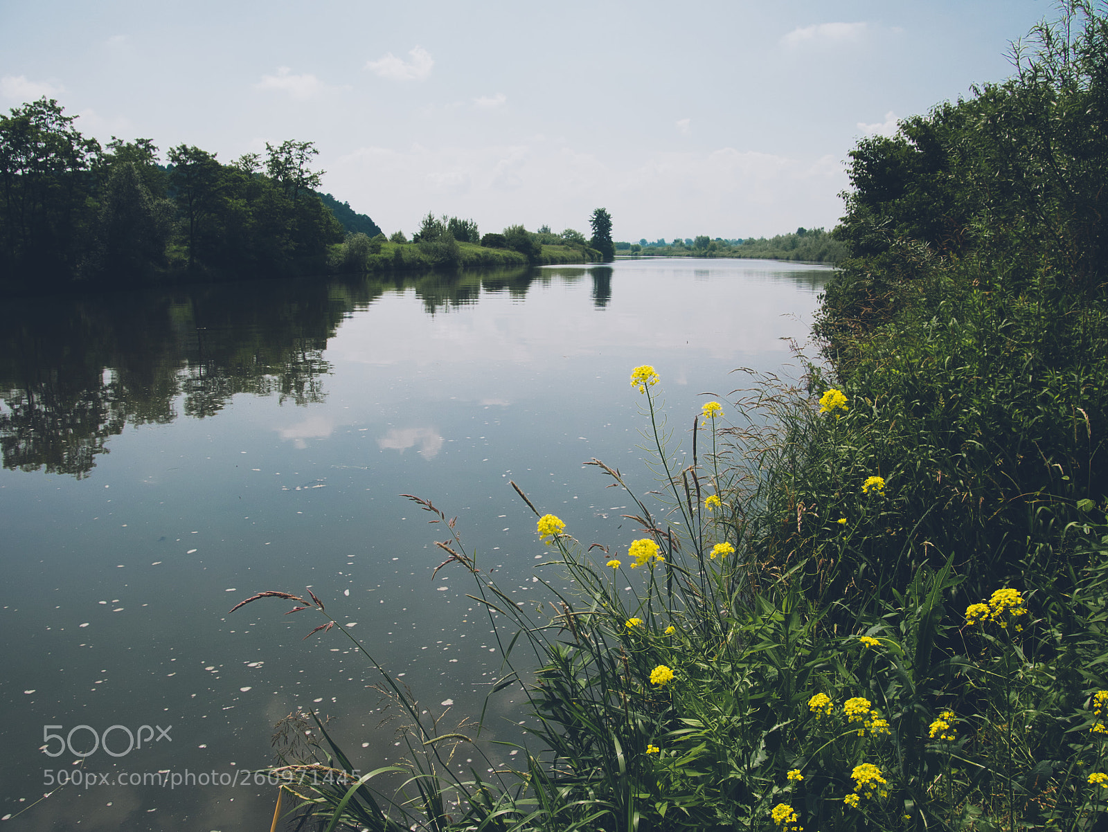 Panasonic Lumix DMC-GX85 (Lumix DMC-GX80 / Lumix DMC-GX7 Mark II) sample photo. Vistula river photography
