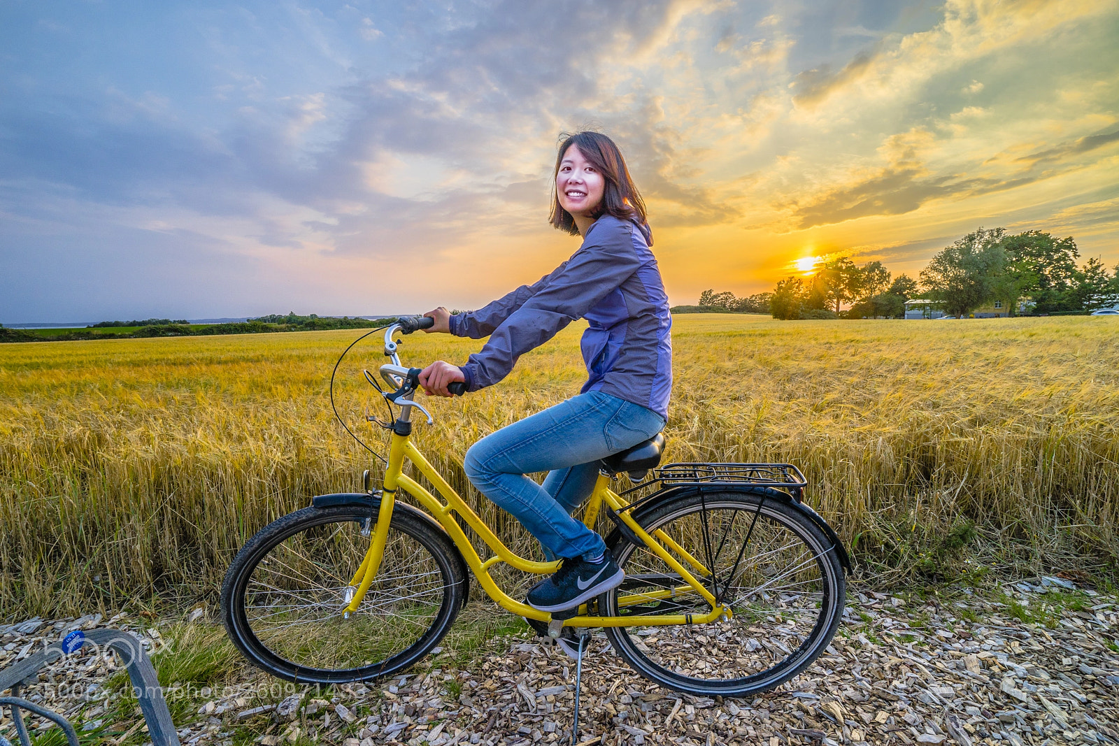 Sony a7 sample photo. Unreal bicycle girl in photography