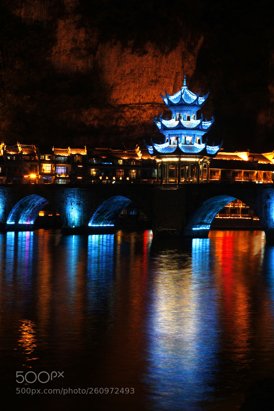 Canon EOS 5D Mark II sample photo. 镇远夜色 photography