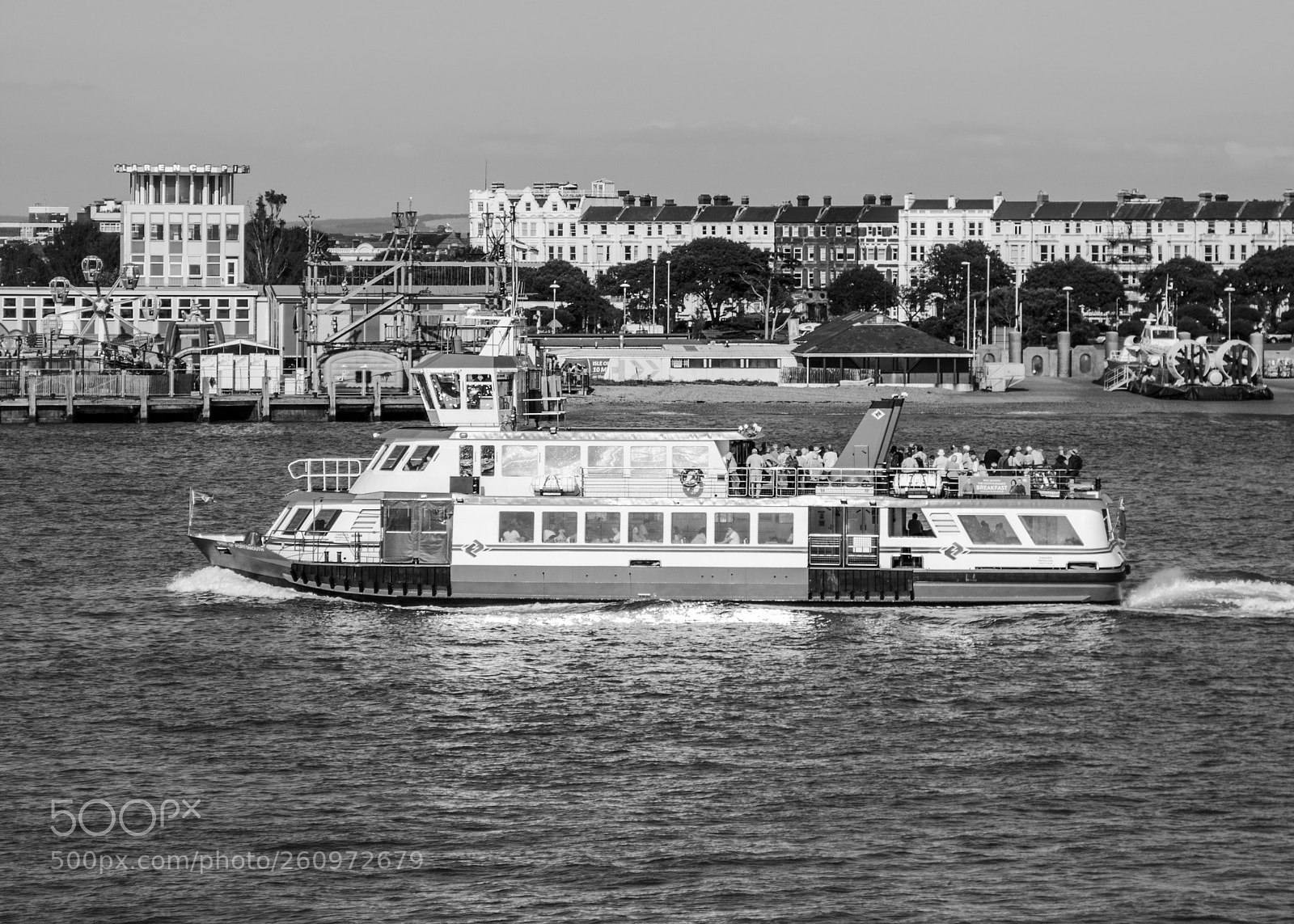 Canon EOS 70D sample photo. Coastal b&w photography