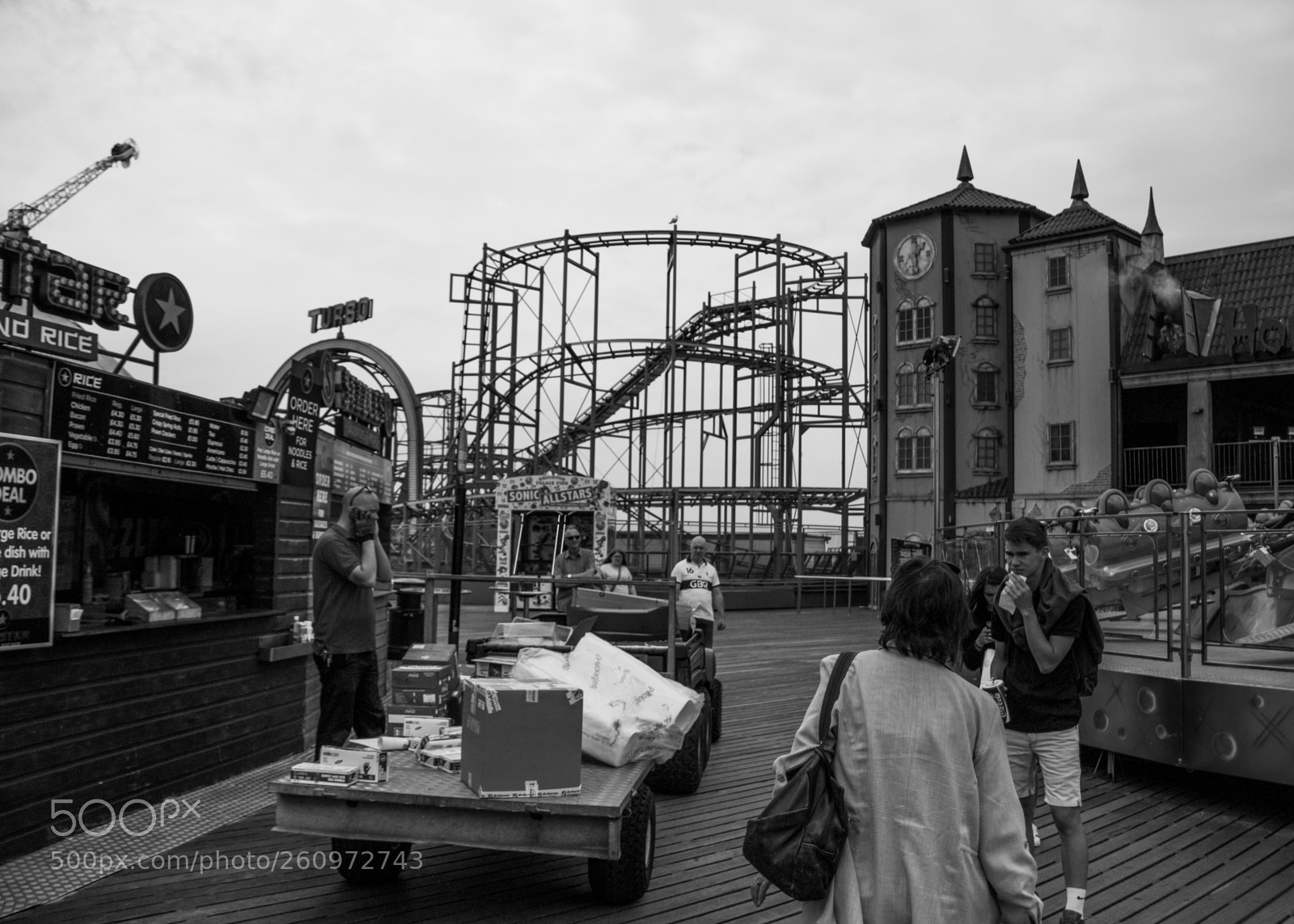 Canon EOS 70D sample photo. Coastal b&w photography