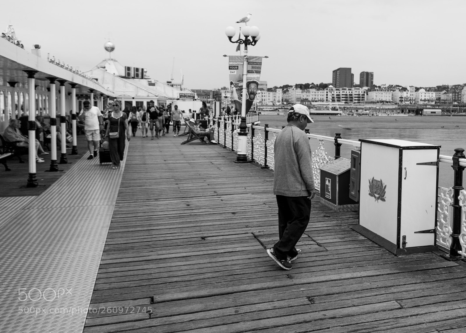 Canon EOS 70D sample photo. Coastal b&w photography